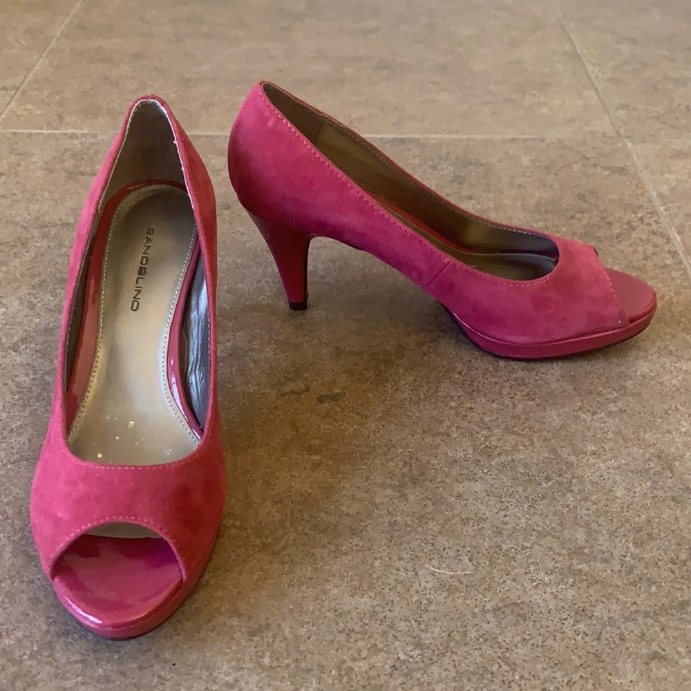 New pink open toe heels